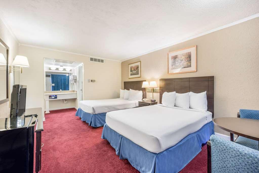 Americas Best Value Inn St. Joseph At I-29 Habitación foto