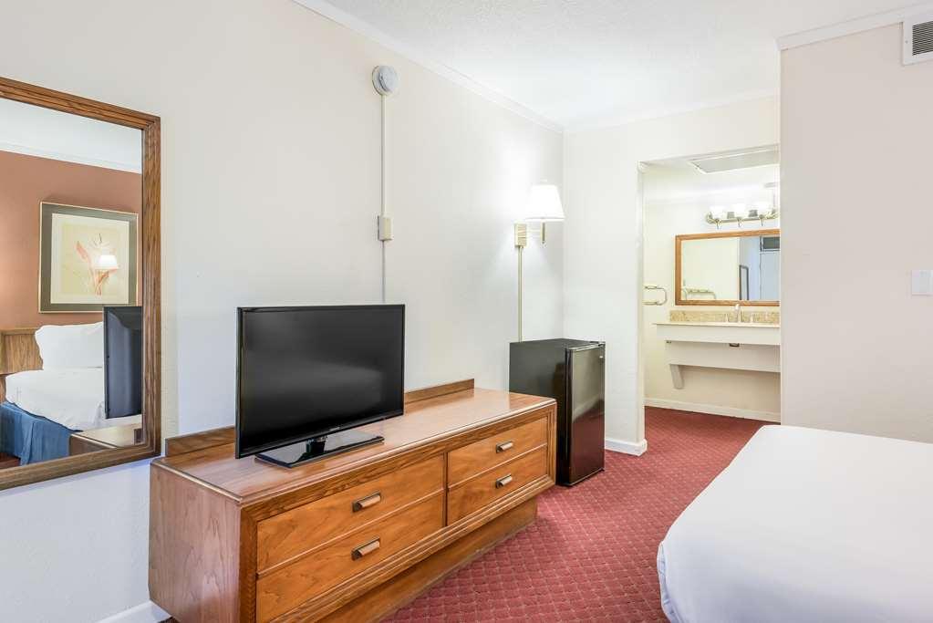 Americas Best Value Inn St. Joseph At I-29 Habitación foto