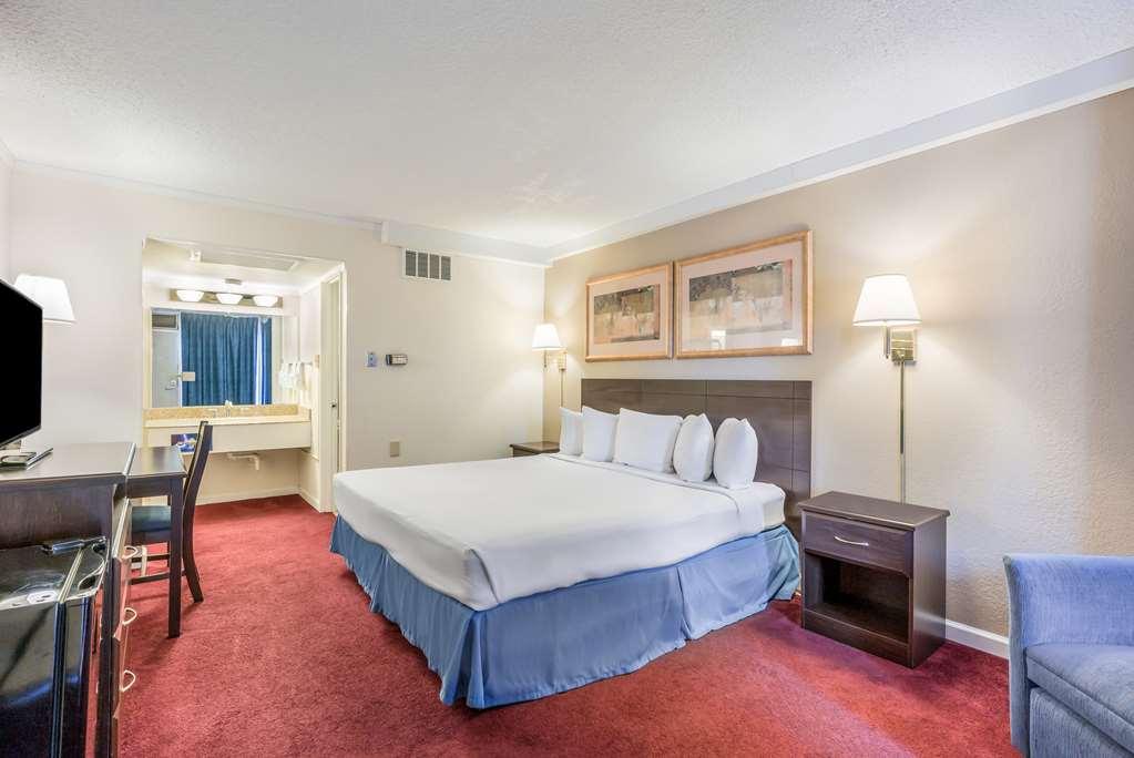Americas Best Value Inn St. Joseph At I-29 Habitación foto
